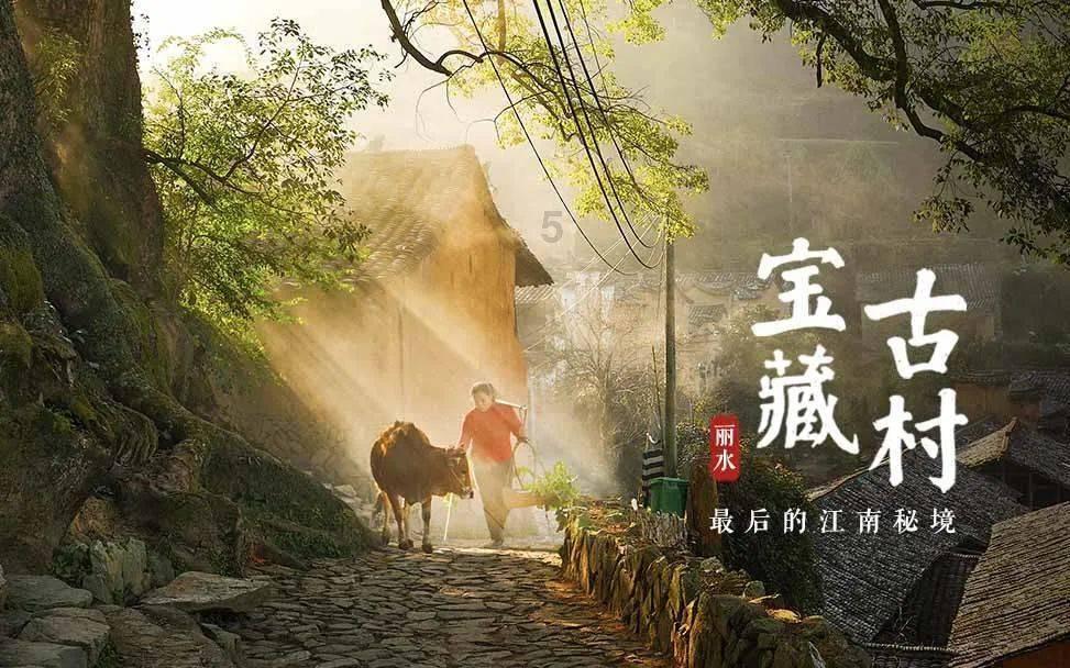 同治年间，俩乞丐街头耍“人面蛇”，真相令人胆寒：此非蛇而是人